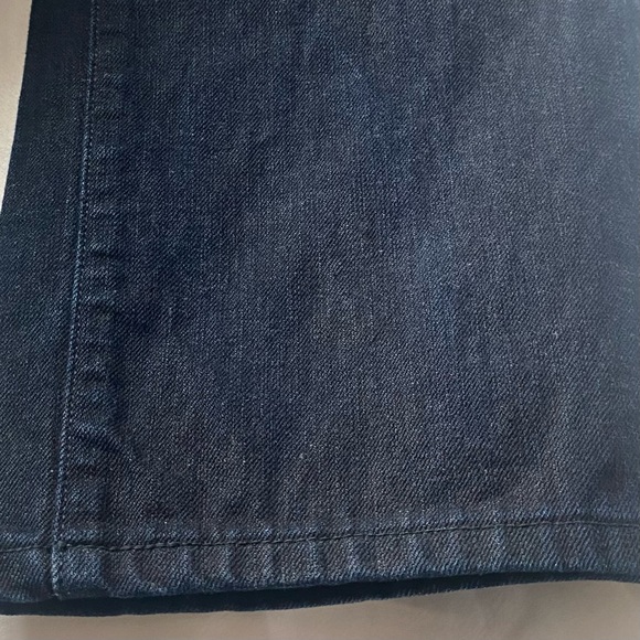 Size 36x32 Guess Premium Lincoln Straight Cut Jeans. Never Worn Like New - Picture 13 of 15